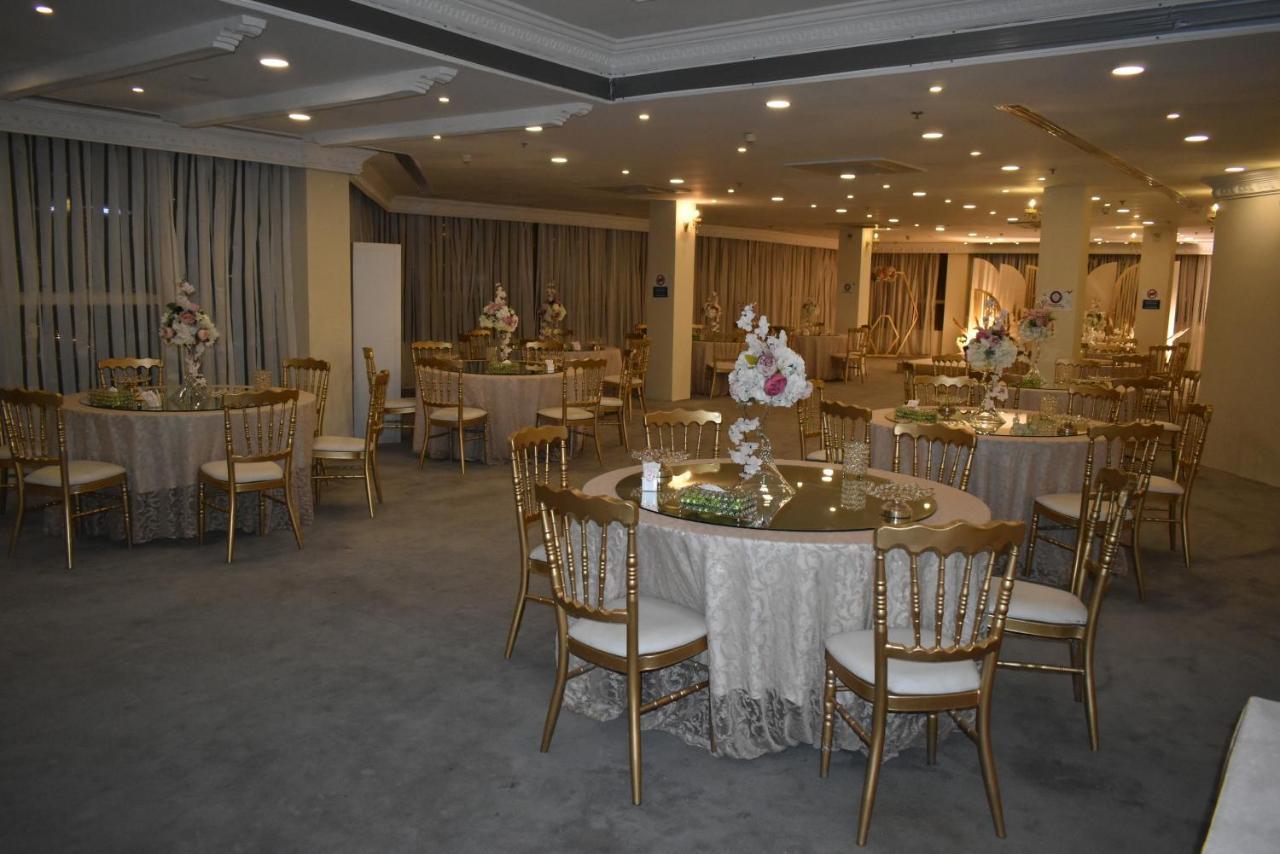 Rooz Park Hotel Al Khobar Esterno foto